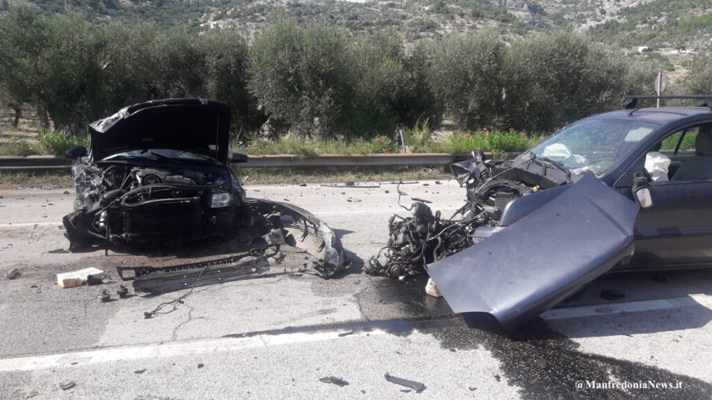 Incidente Sulla Strada Per Mattinata Due Feriti